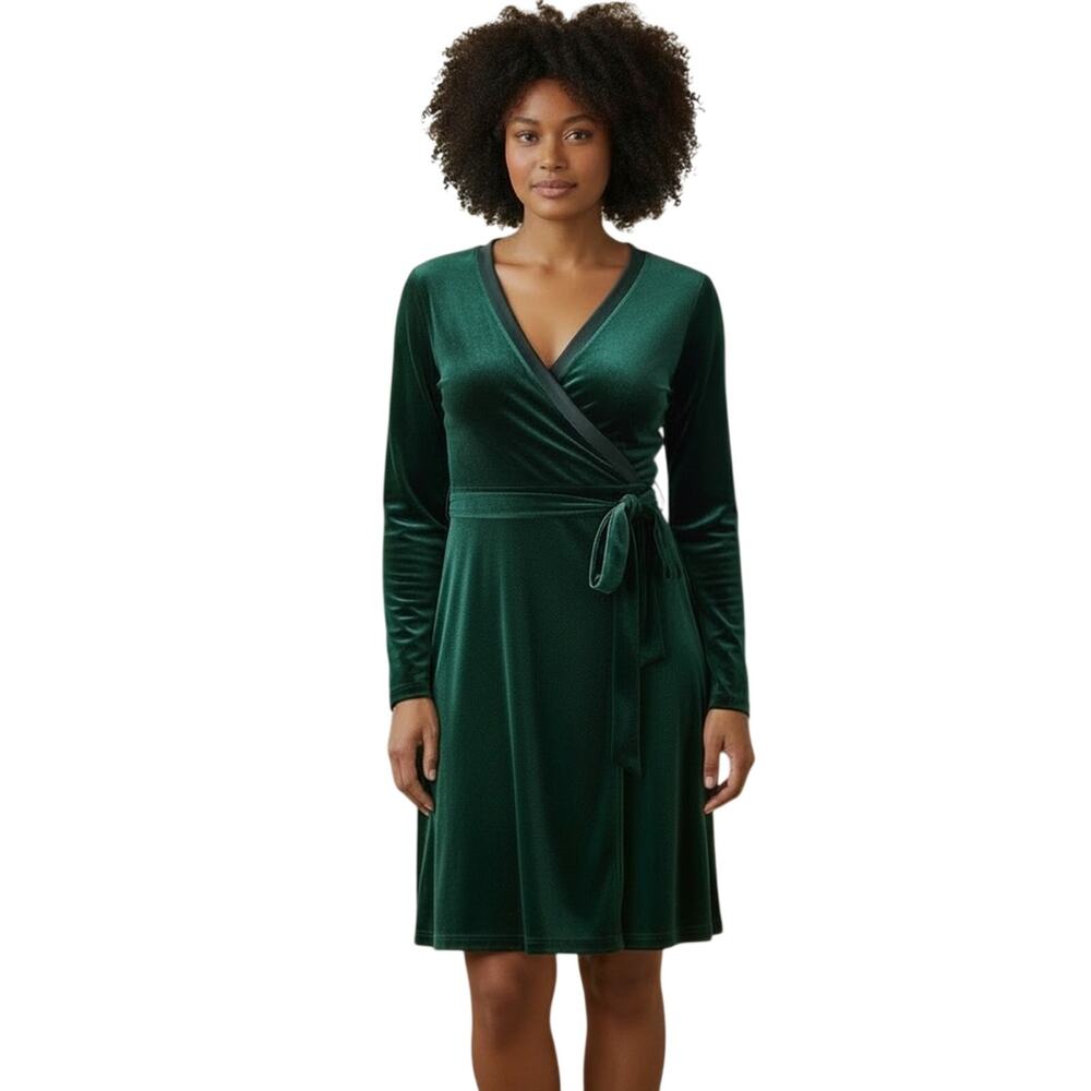 DKNY Pune Green Velvet Wrap Dress Knee Lenght Size 16